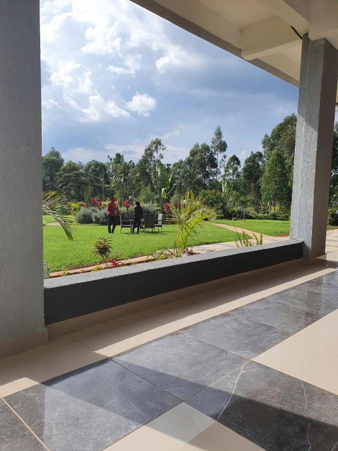 The Willis Hotel, Bomet Exteriör bild