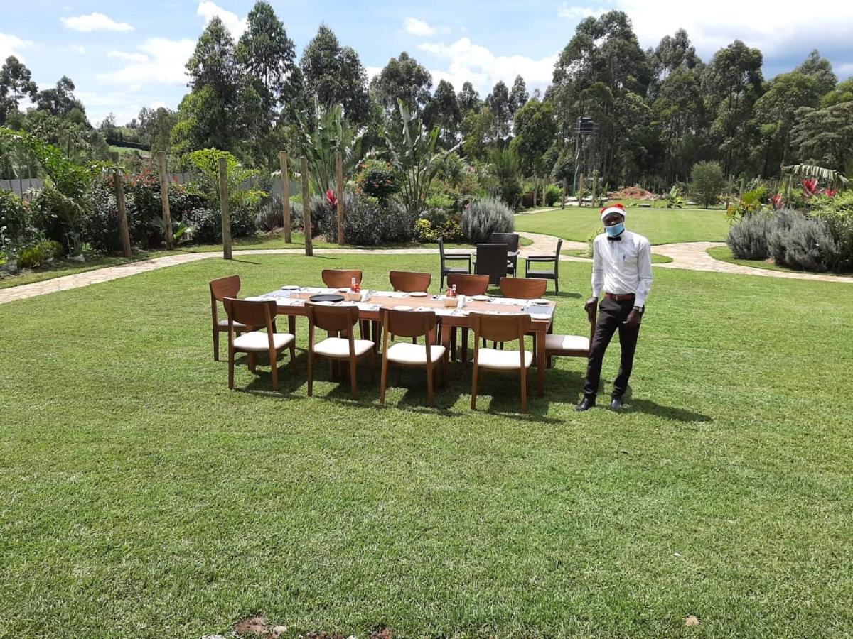The Willis Hotel, Bomet Exteriör bild