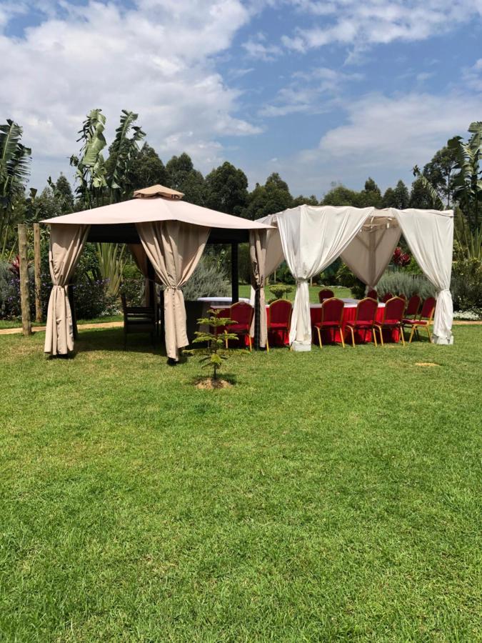 The Willis Hotel, Bomet Exteriör bild